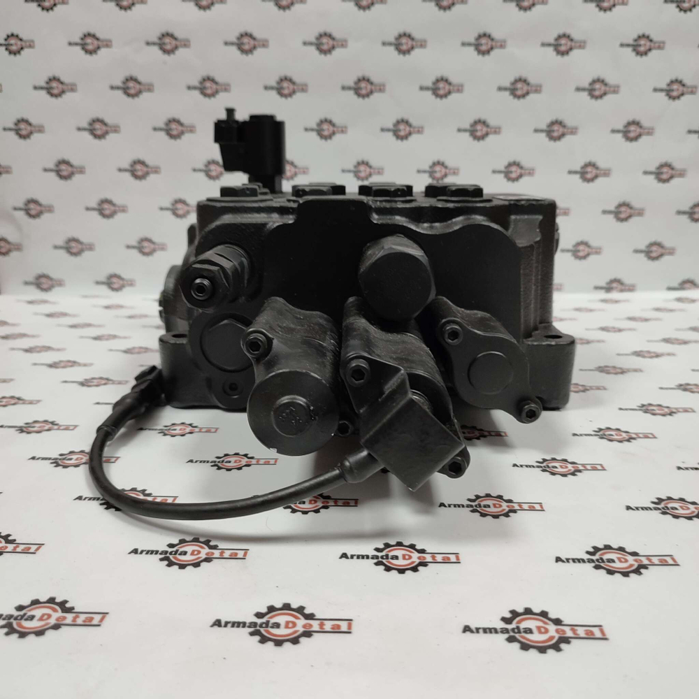 Распределитель фронтального ковша 3-х секционный jcb 3cx 4cx | 25/222579 | JCB