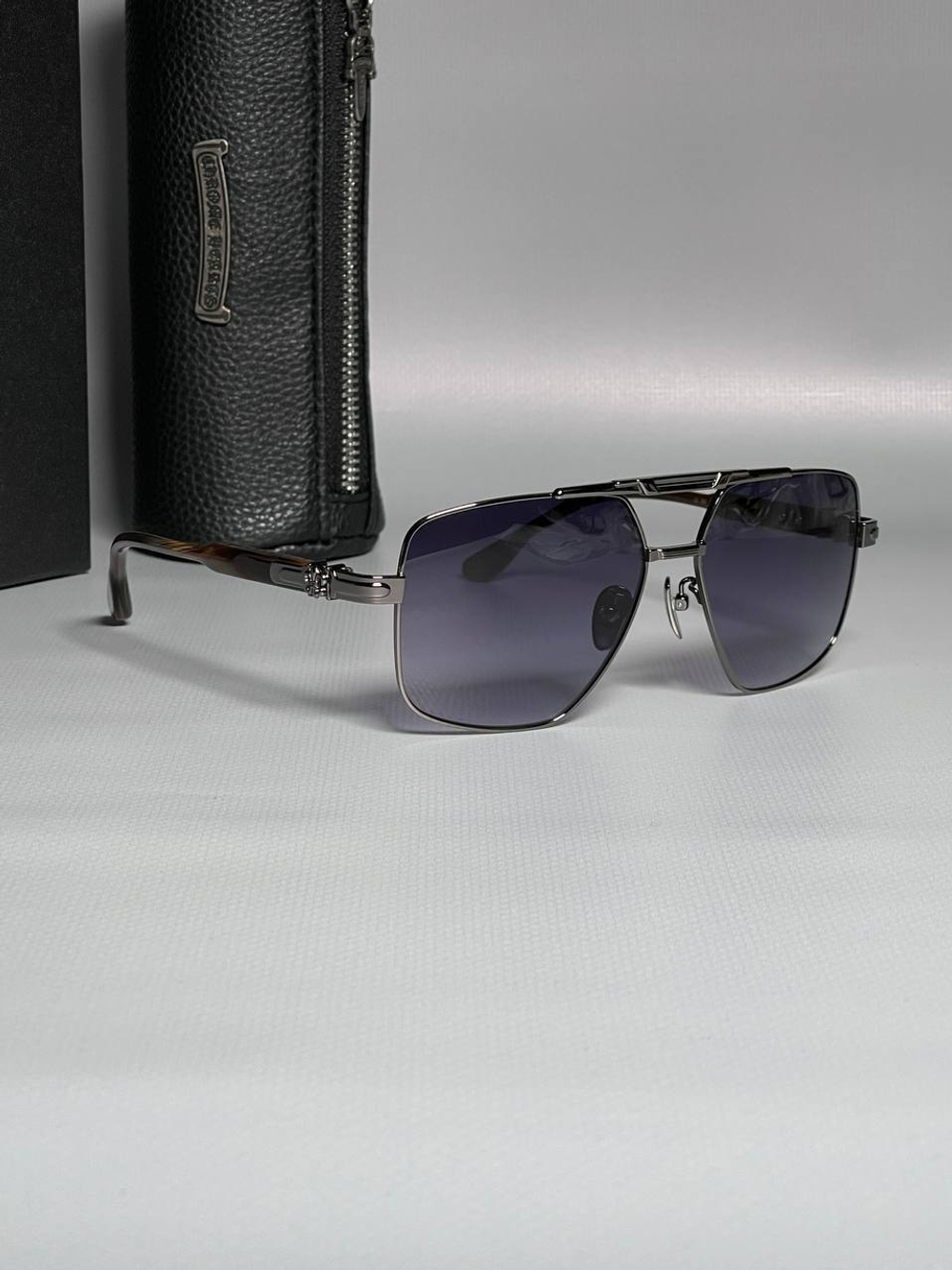 Солнцезащитные очки Chrome Hearts