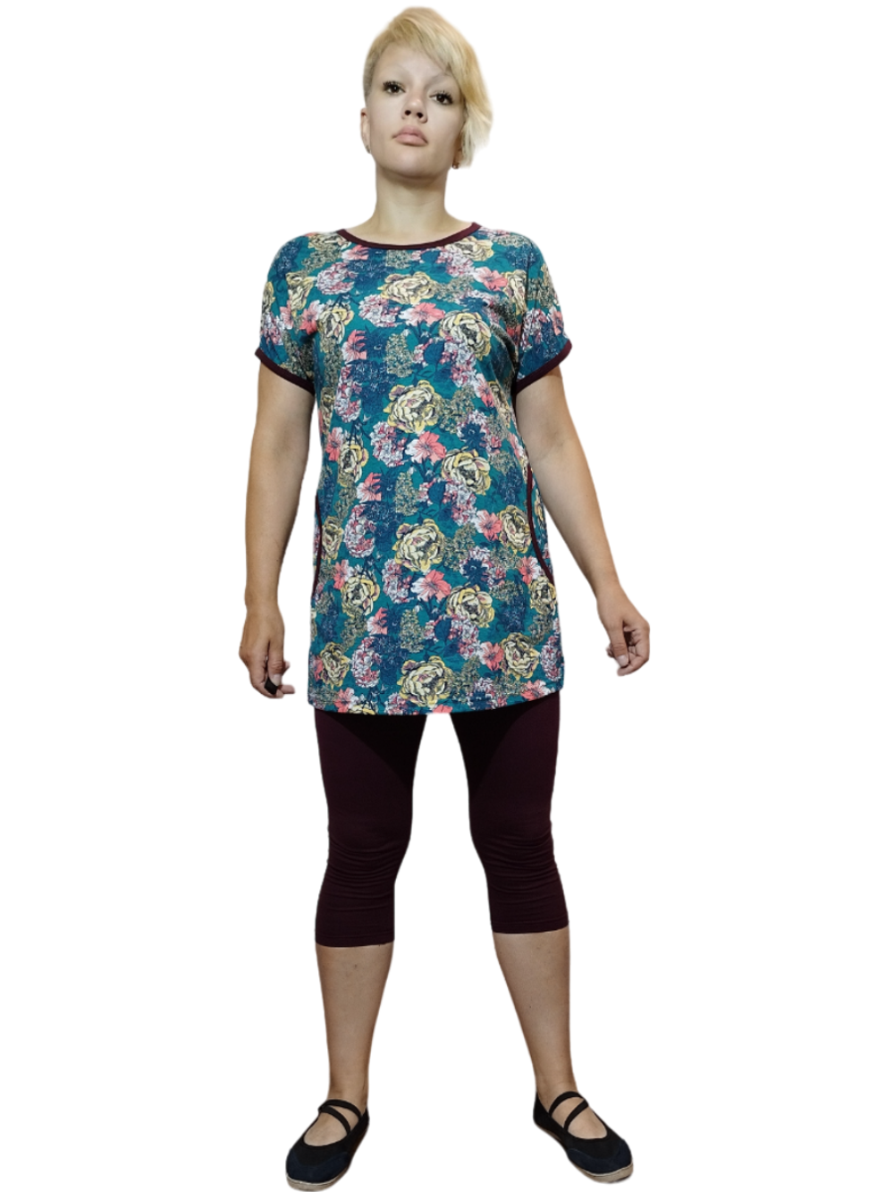 2318 Пижама женская (туника+капри) цветы на бирюзе (66)