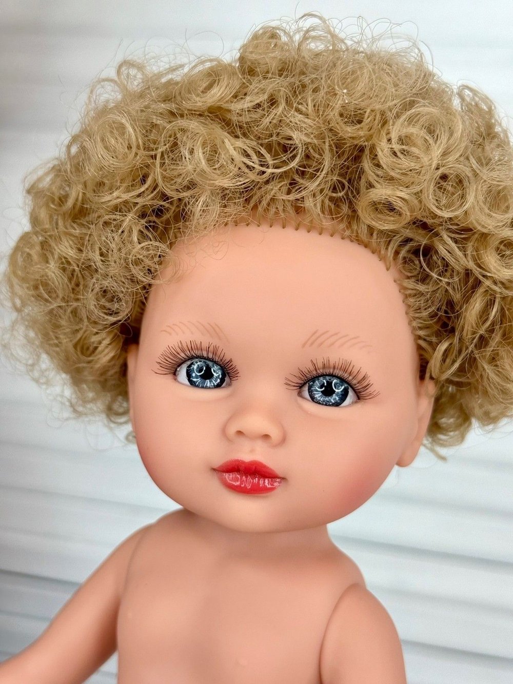 Кукла Manolo Dolls виниловая Sofia 32см без одежды (9200)