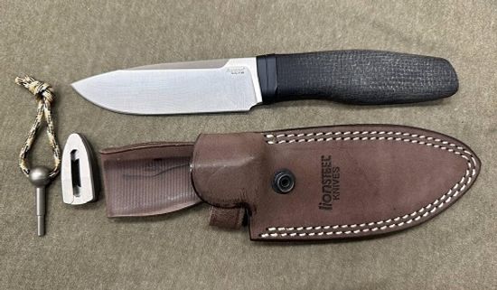 Нож Lion Steel ACHA - сталь M390, рукоять микарта, ножны кожа AH BLBR