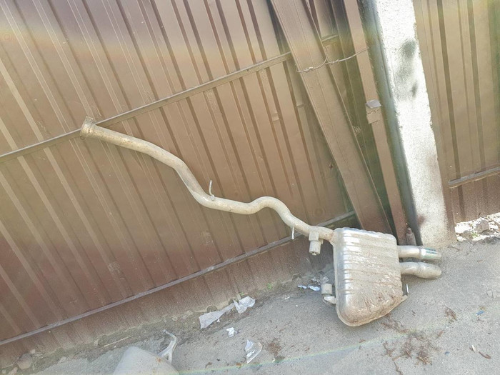 Глушитель Jaguar F-PACE (2016-н.в.)