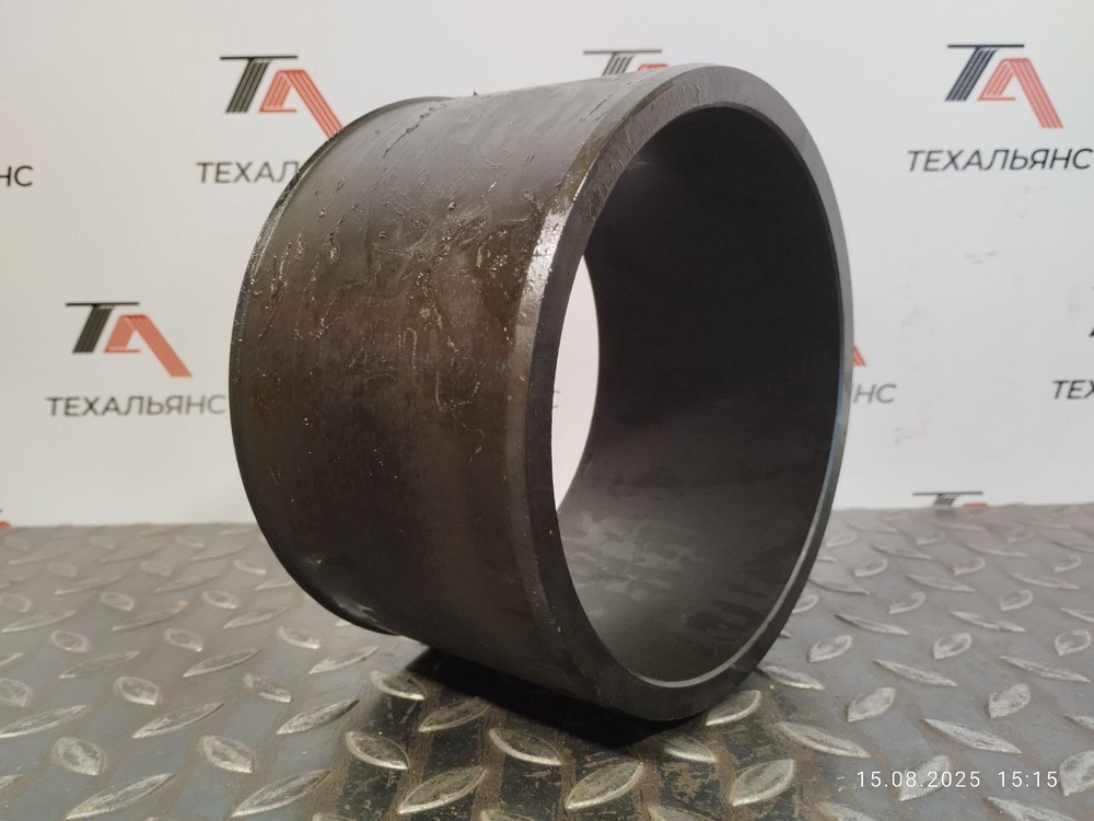 Втулка 21T-70-32160