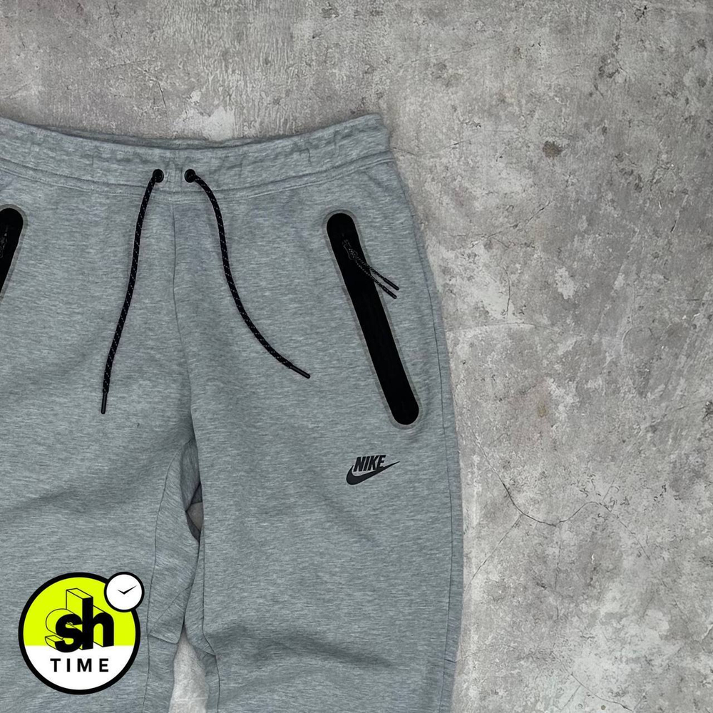 Брюки Nike TechFleece