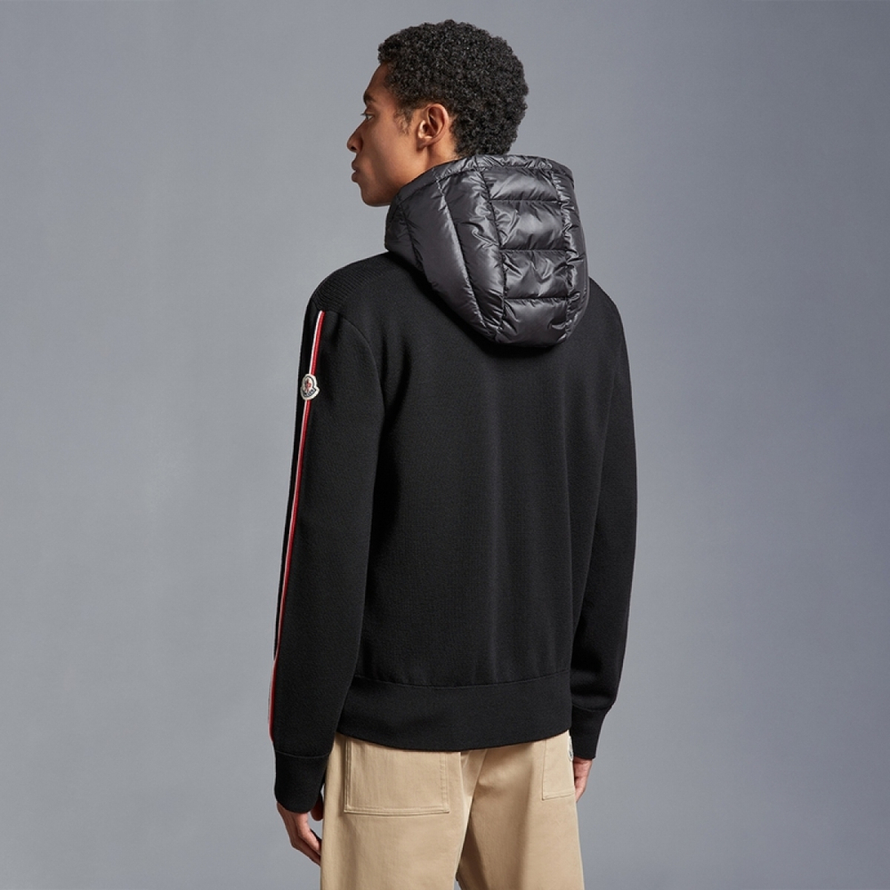 Куртки Moncler, I20919B00008M1131999