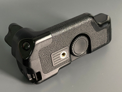 Батарейная ручка Canon BP-50