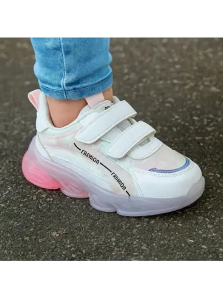 Кроссовки для девочки светящаяся подошва.