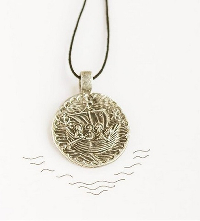 Медальон «Корабль спасения»