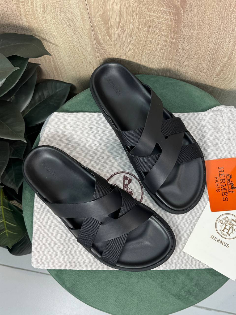 Шлепанцы Hermes