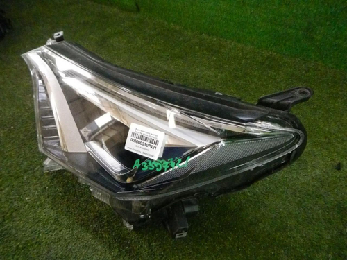 Фара левая Toyota Rav 4 CA40 (2015-2019) LED