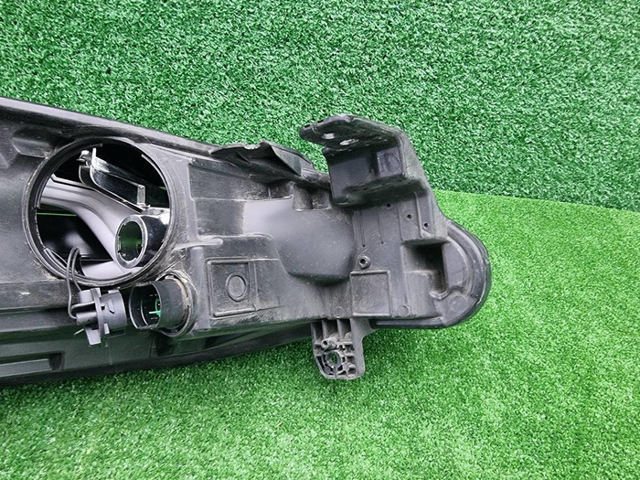 Фара левая Changan Lamore (2023-н.в.) LED