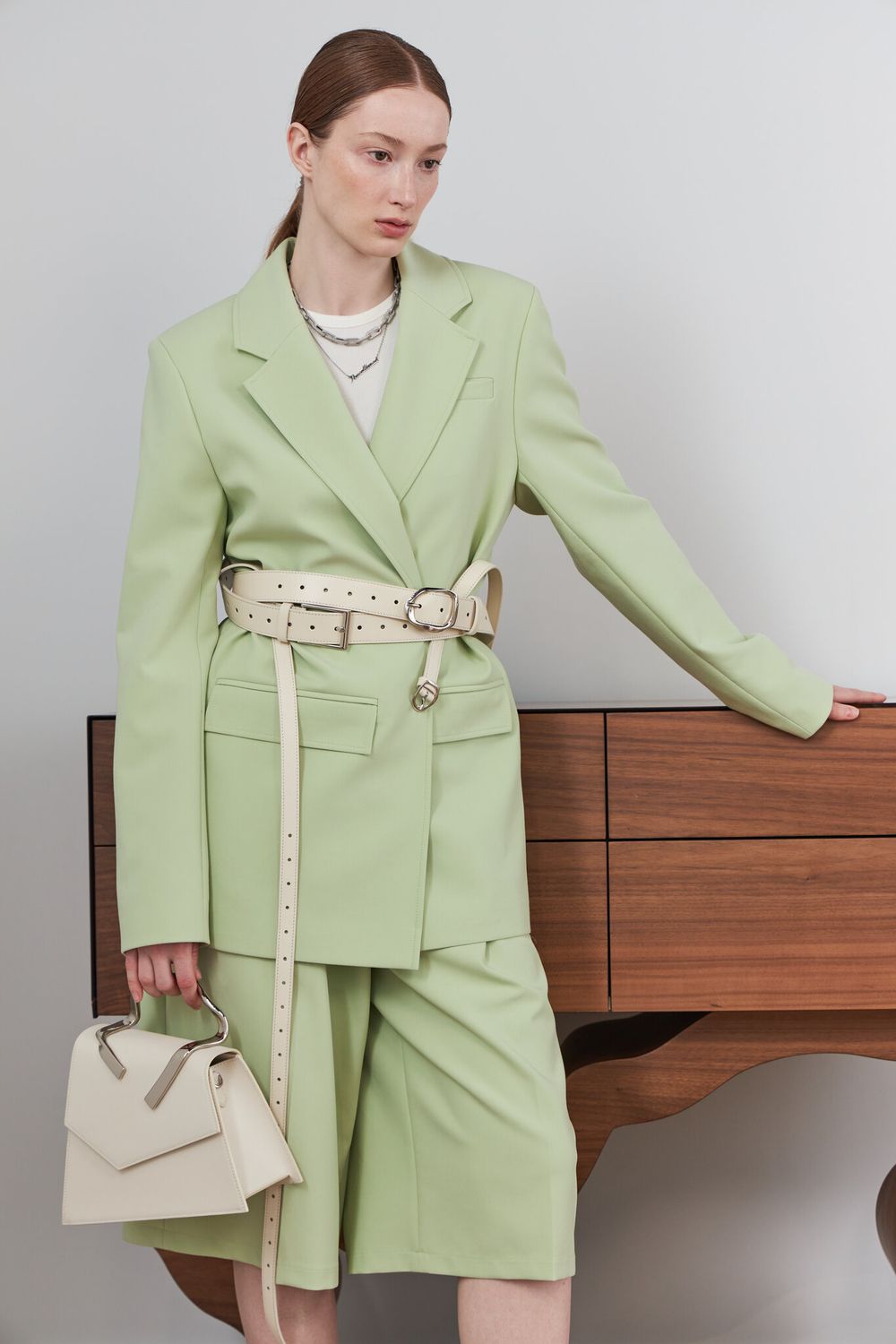 БАЗОВЫЙ РЕМЕНЬ С МЯТОЙ ПРЯЖКОЙ MILK