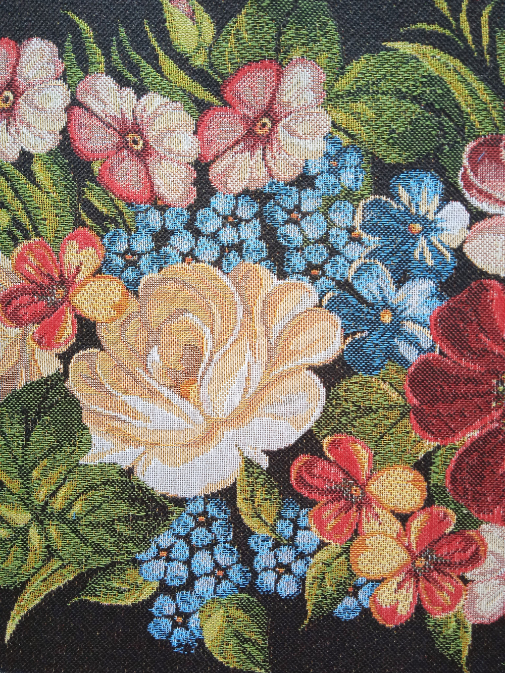 Гобеленовая столешница Цветы на черном 30х90