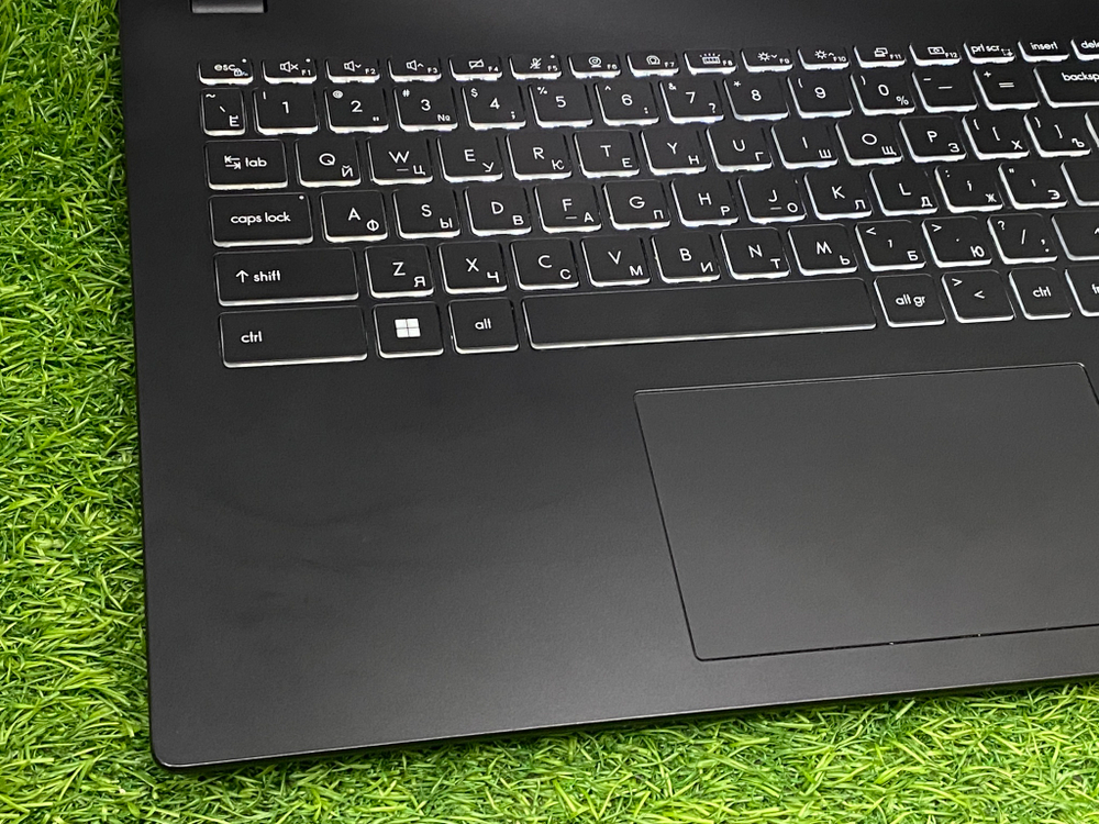 Ноутбук MSI 15.6' i5 1235U/Iris Xe/8GB/256GB/FHD IPS/ Modern 15 B12M-214XRU[9s7-15h112-826]/Windows 10