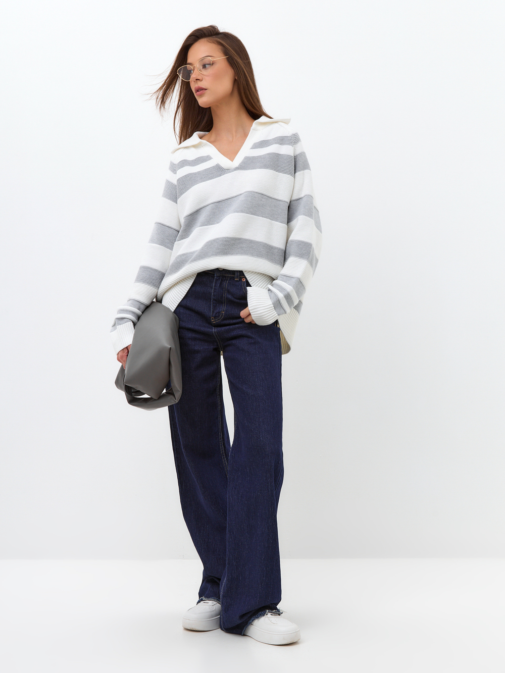 Свитер поло с V-образным вырезом