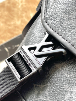 Louis Vuitton Messenger Voyager PM