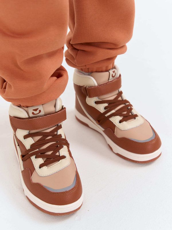 Кроссовки утепленные 