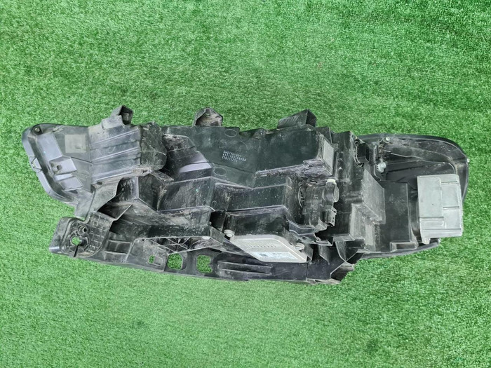 Фара правая Haval F7 (2018-2024) LED