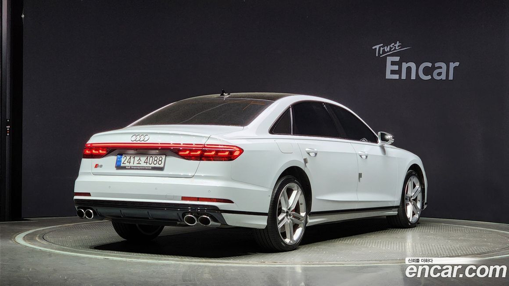Audi S8 (D5) 4.0 TFSI Quattro LWB (06.2022)