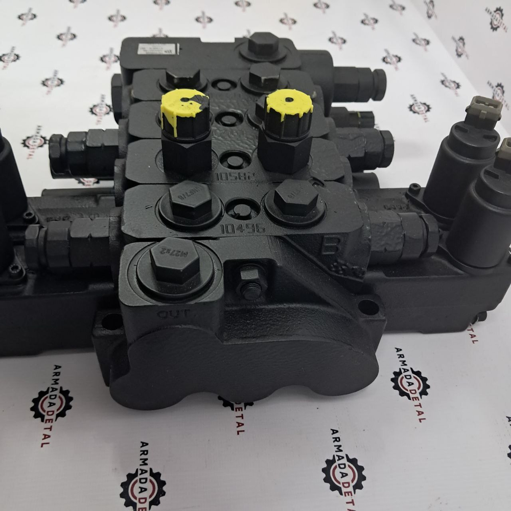 Распределитель задний | 25/409500 | JCB