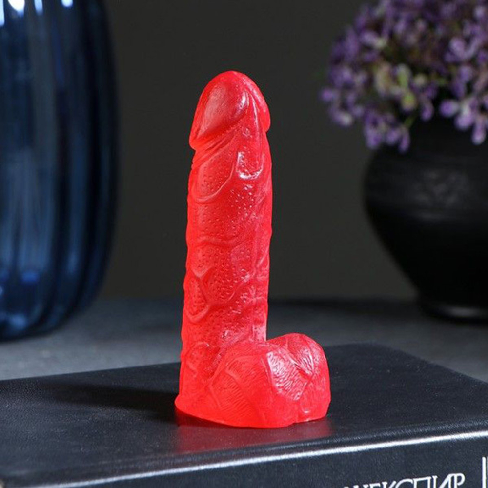 Красное фигурное мыло с земляничным ароматом Сима-Ленд Фаворит 95г