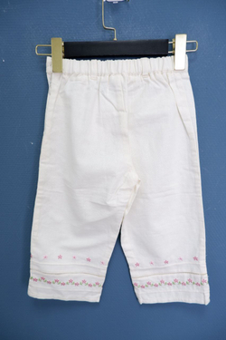 Штаны Mayoral светлые на 6 лет