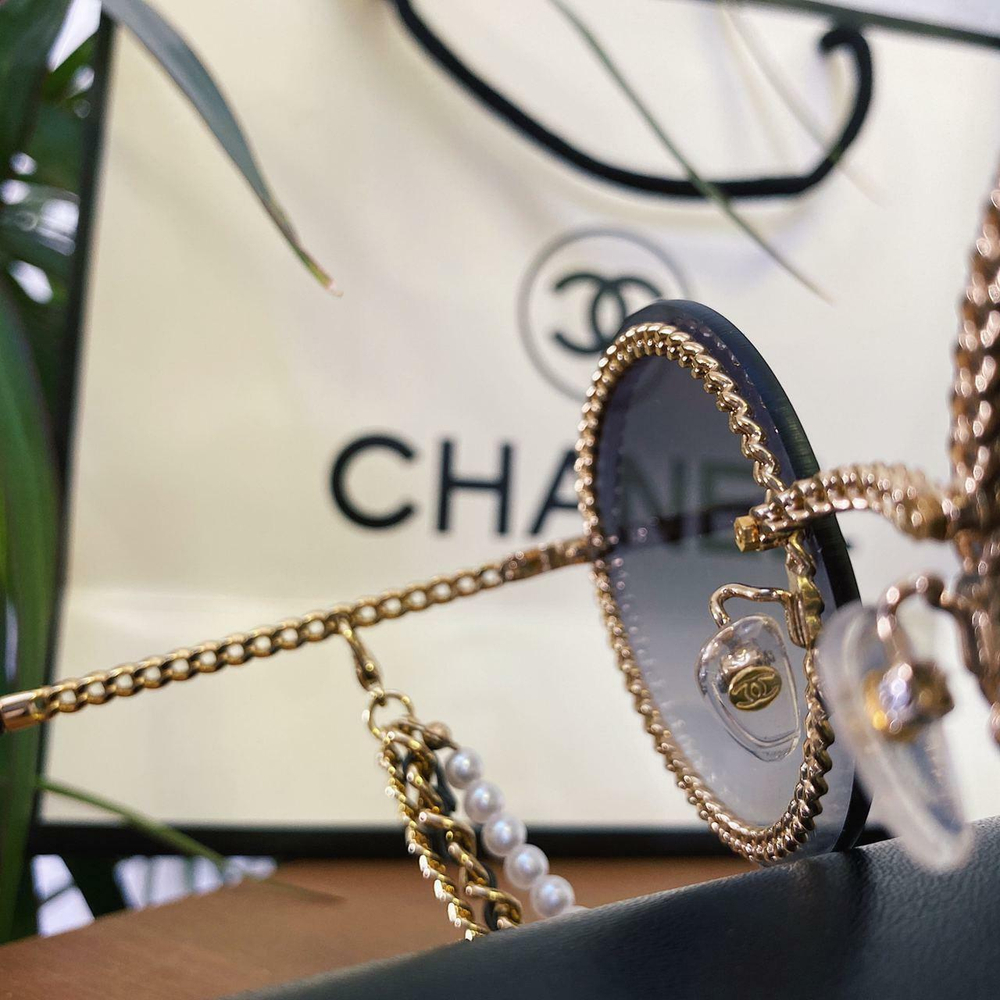 Солнцезащитные очки