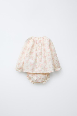 ZARA БЛУЗА И ТРУСЫ С ЦВЕТОЧНЫМ ПРИНТОМ, РОЗОВЫЙ