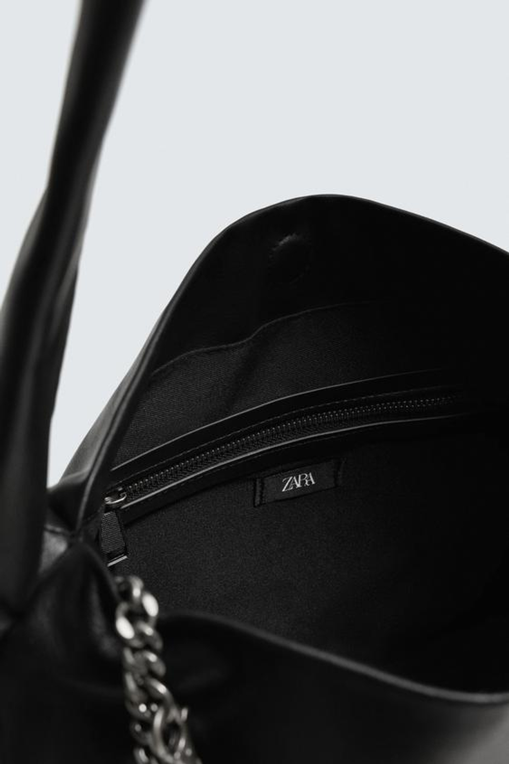 ZARA СУМКА С ЦЕПОЧКОЙ НА ПЛЕЧО, ЧЕРНЫЙ