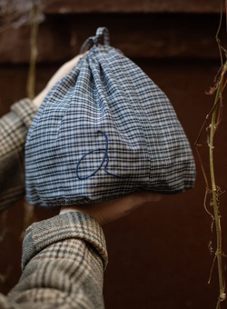 небольшая тканевая сумка (уточняйте наличие цветов в instagram)