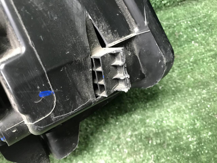 Битая Фара левая Geely Emgrand 2 (2021-н.в.) LED