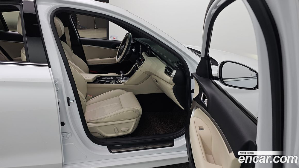 Genesis The New G70 Бензин 2.5T 2WD (08.2023)