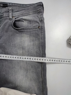 Джинсы FSBN "рваные" 44-46 размер