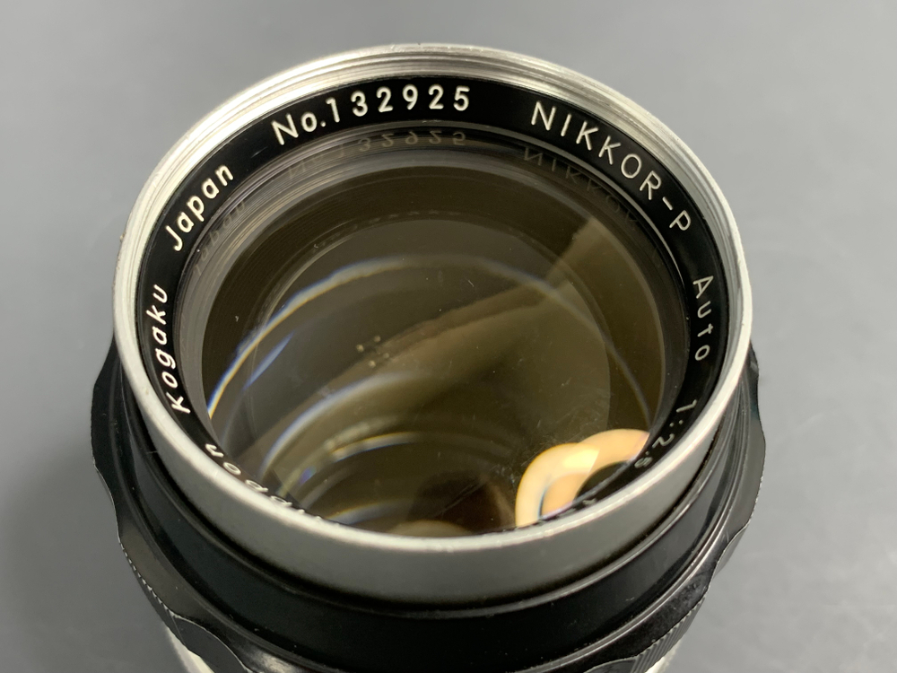 Nikon Nikkor-P 105mm 2.5 non-Ai