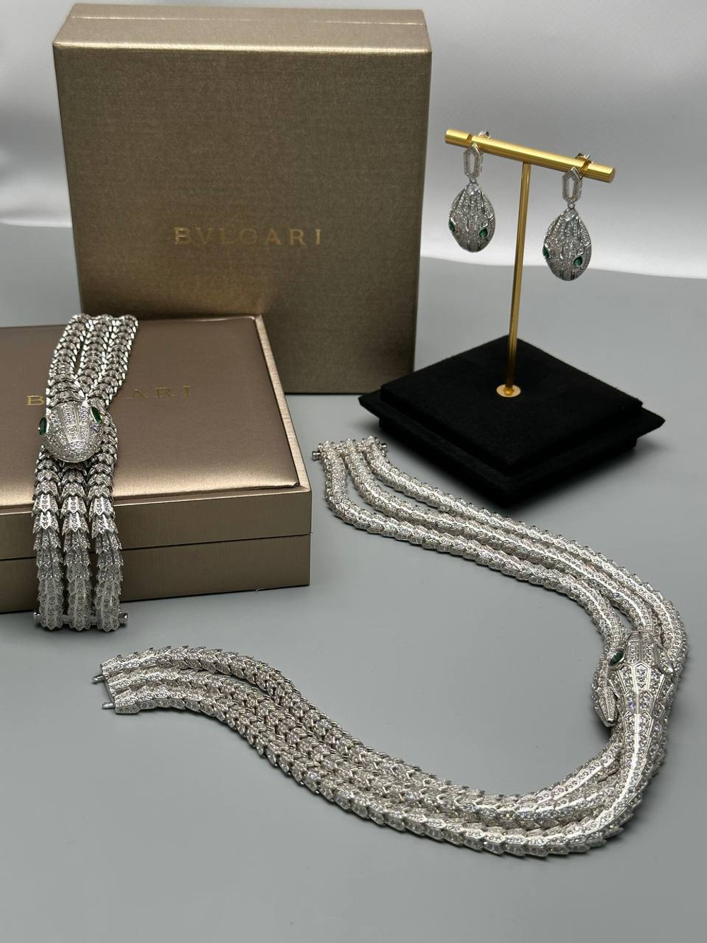 Колье Bvlgari