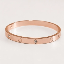Жесткий браслет «Love Crystal» Rose Gold
