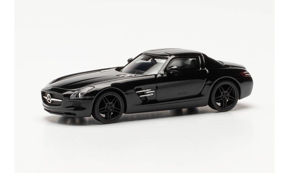 Автомобиль MERCEDES-BENZ SLS AMG, черный