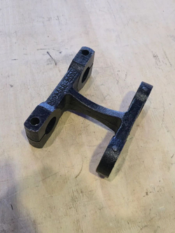 Серьга рессоры передней FAW J7 (Shaft-Gear)