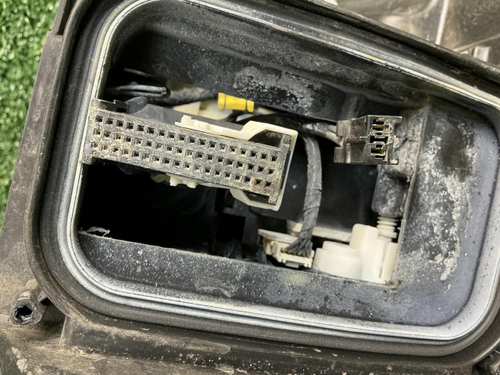 Битая Фара правая Mercedes GLE W166 (15-18) LED