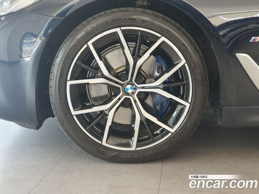 BMW 5 Series (G30) 530i M Sports (01.2021)
