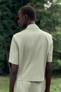 ZARA БЛЕЙЗЕР ИЗ ЛЬНА С КОРОТКИМИ РУКАВАМИ, СВЕТЛЫЙ ХАКИ