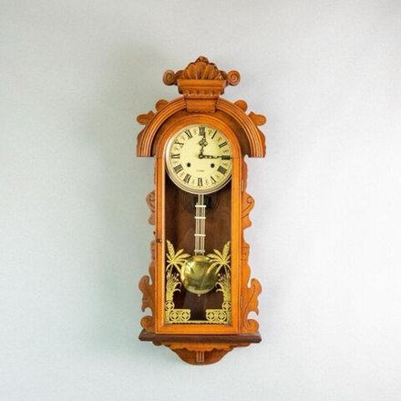 Винтаж: Винтажные настенные часы