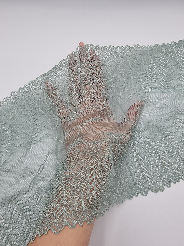 Кружево эластичное зеленое КС96 (23 см)