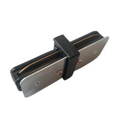 UBX-Q122 G11 BLACK 1 POLYBAG Соединитель для 2-х шинопроводов типа G. прямой внутренний. Однофазный. Черный. ТМ Volpe.