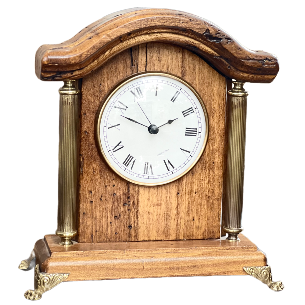 Часы настольные на ножках 23 см