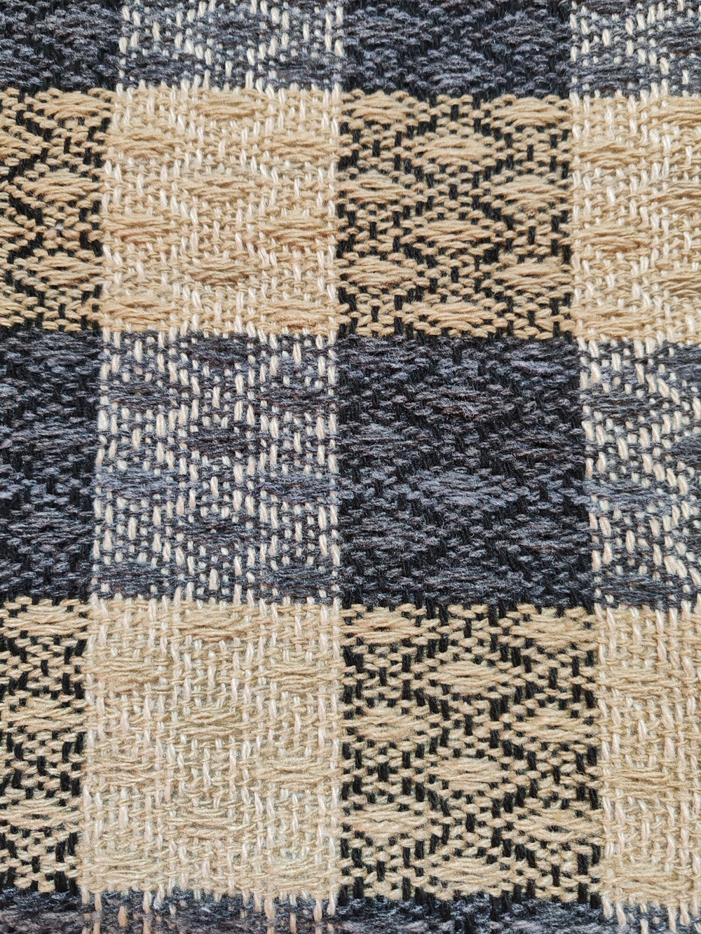 Плед для кровати и дивана в клетку 150 х 210 см, коричневый