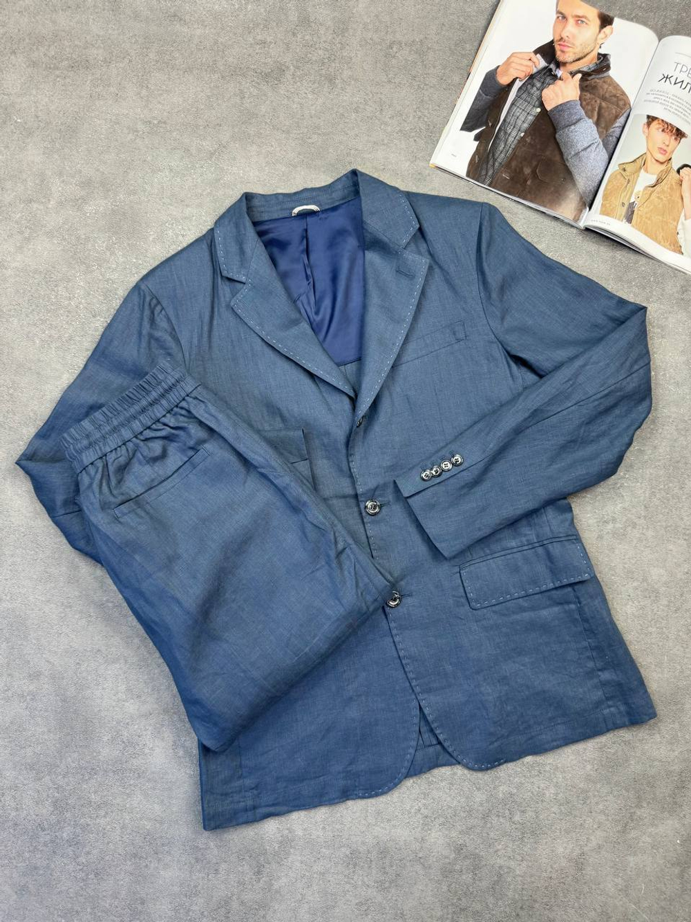 Льняной костюм Brunello Cucinelli