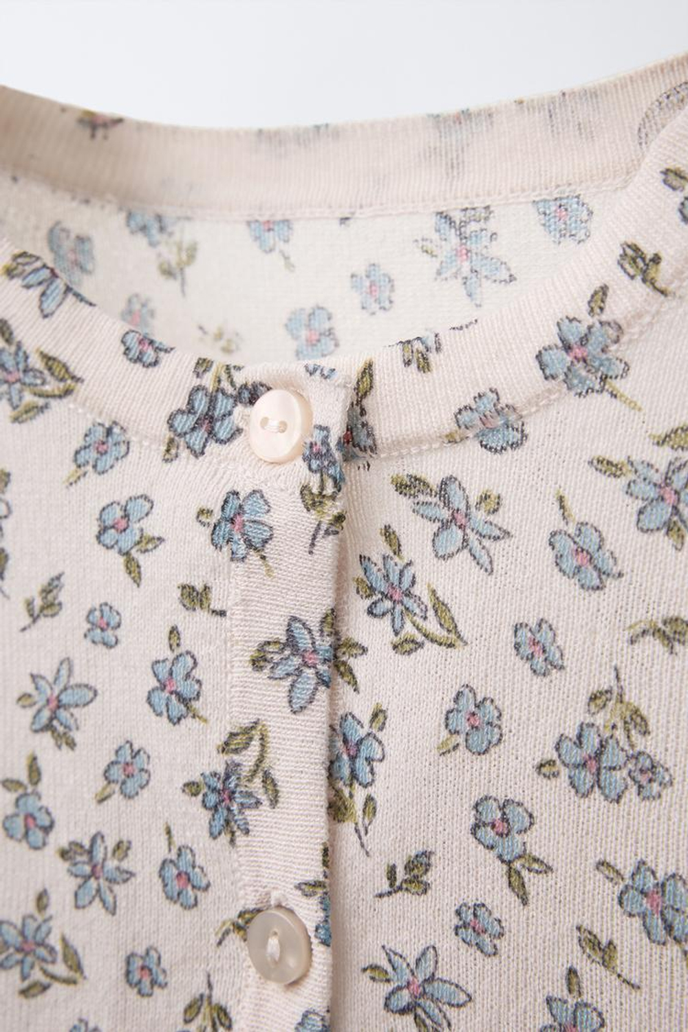 ZARA КАРДИГАН ИЗ ТОНКОГО ТРИКОТАЖА С ЦВЕТОЧНЫМ ПРИНТОМ, ТЕЛЕСНО-РОЗОВЫЙ