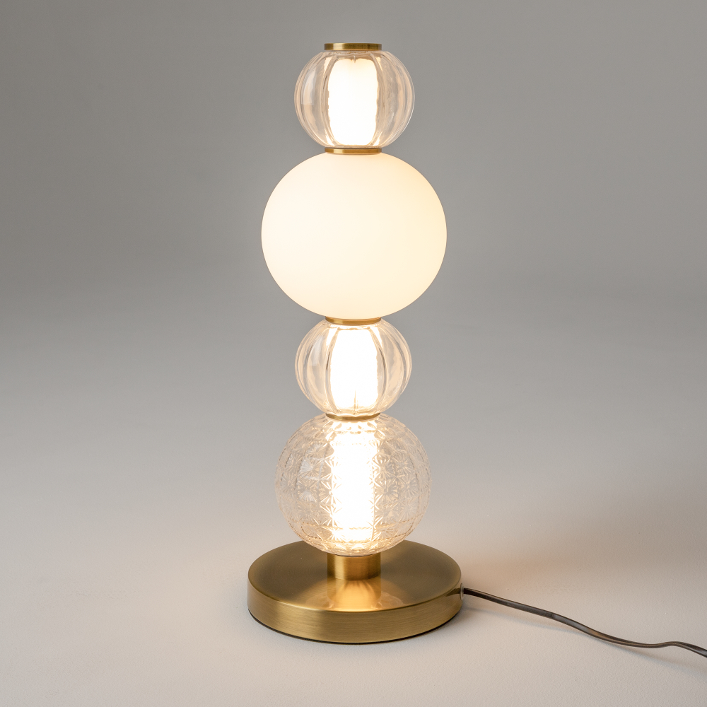 Настольный светильник Maytoni MOD301TL-L18G3K