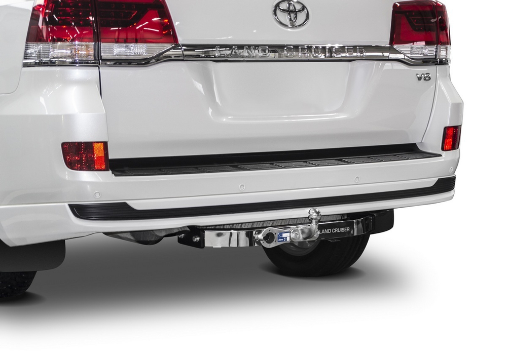 Фаркоп торцевой c электрикой Smart для Toyota Land Cruiser 200 рестайлинг (Executive, TRD) 2015-2021, с нерж. накладкой, шар F, 1500/75 кг, F.5713.005